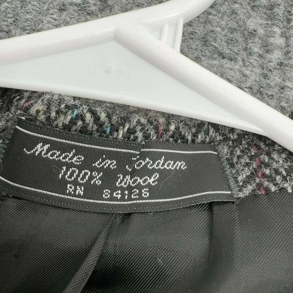Vintage Harris Tweed Sport Coat Mens 42 Grey Wool Herringbone Blazer Classic